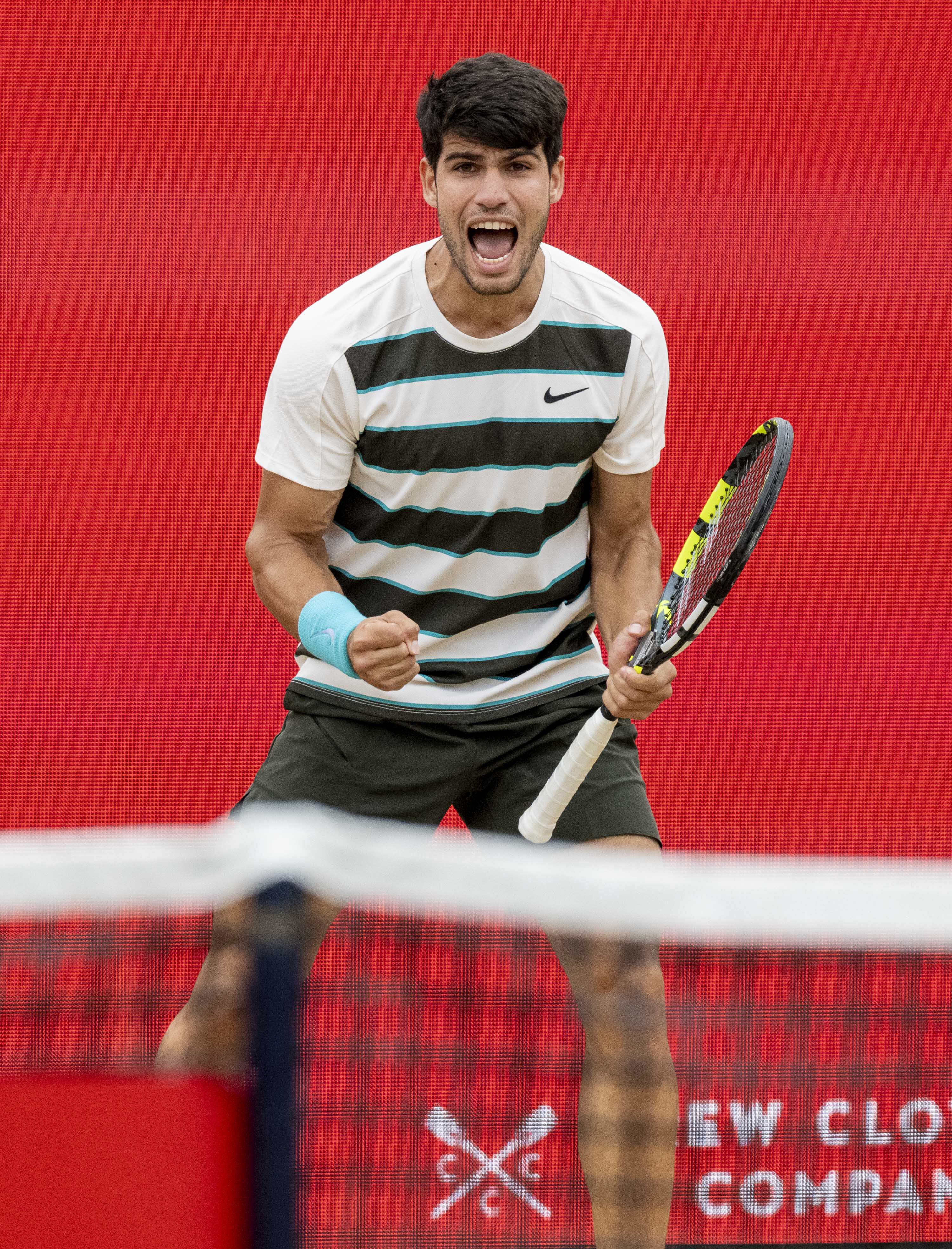 意大利网球队爆冷德国网球队,阿尔卡拉斯高光表现 意大利网球队爆冷德国网球队,阿尔卡拉斯高光表现