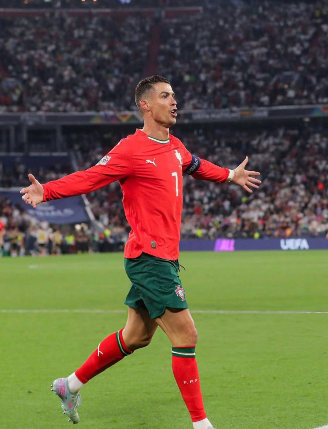 罗马绝杀葡萄牙，本泽马三分雨点燃全场