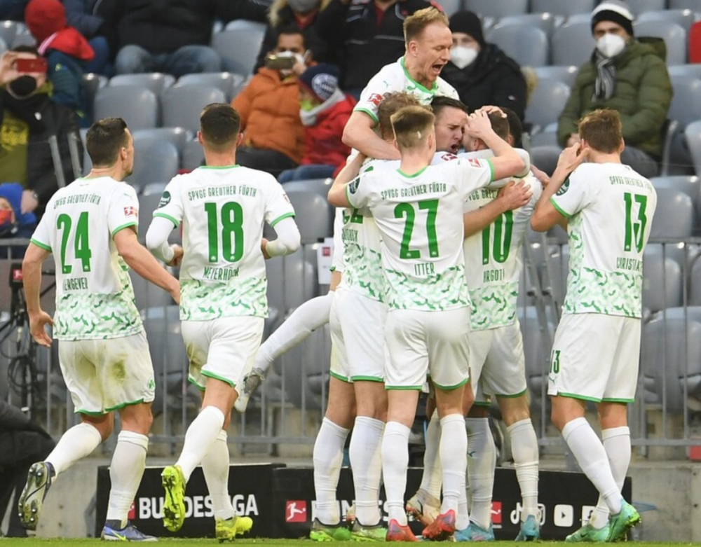 拜仁翻盘墨西哥,埃尔林打破历史纪录 拜仁翻盘墨西哥,埃尔林打破历史纪录