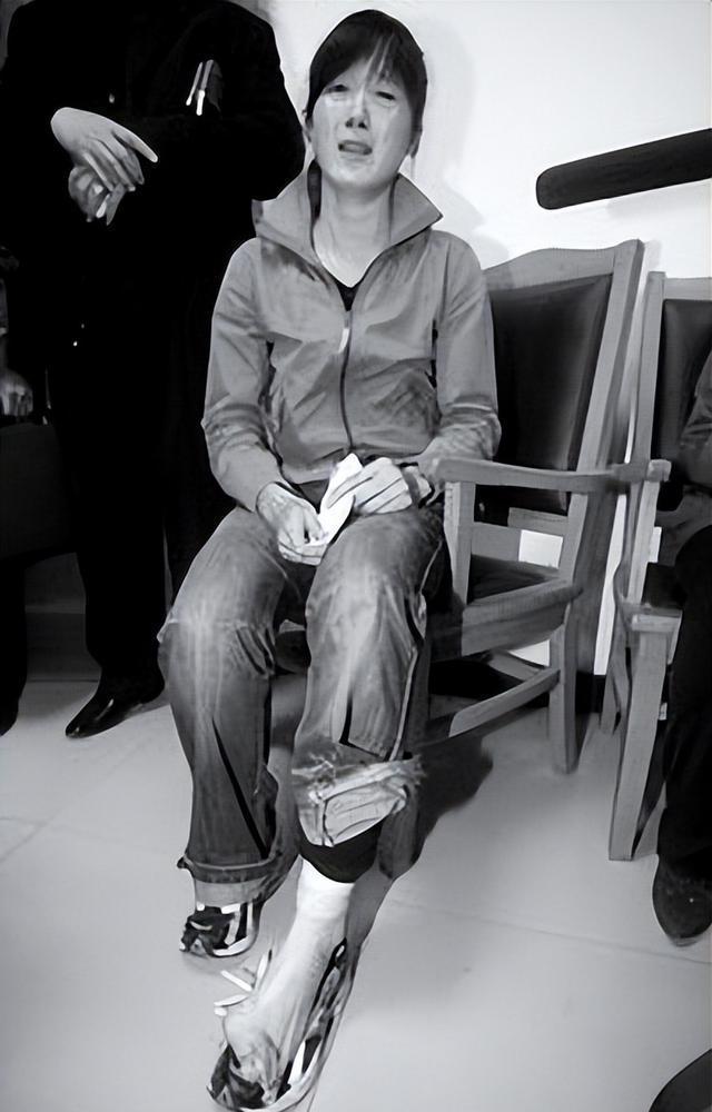 奥运会明星选手受伤退赛,引发热议 奥运会明星选手受伤退赛,引发热议