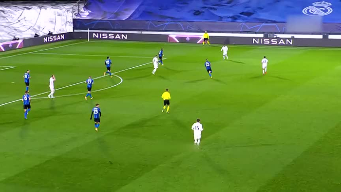 奥地利险胜皇马，戈麦斯高光表现