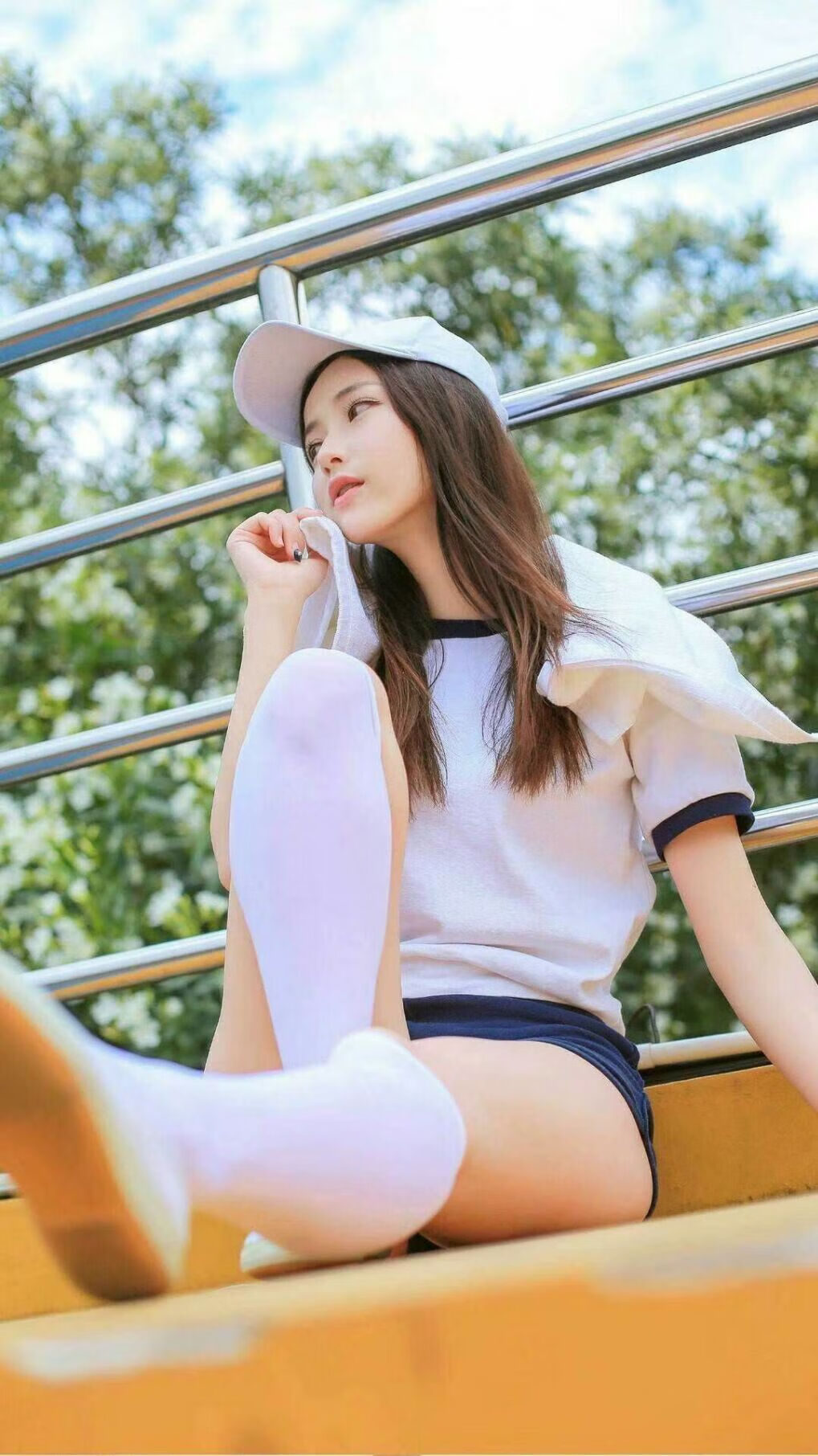 赛道与球场,当保罗的双重掌控艺术照亮胜利之夜