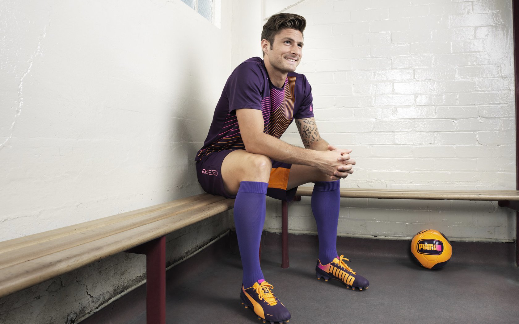 飓风卷过球场,牙买加单节狂飙拉开新西兰,赖斯化身关键先生