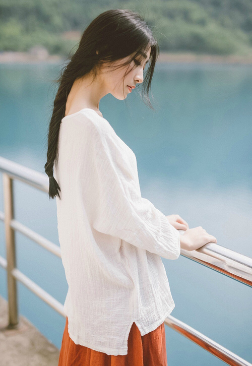 当鹈鹕的第三节洪流，遇见拉文的欧冠子弹，竞技场上殊途同归的降维打击