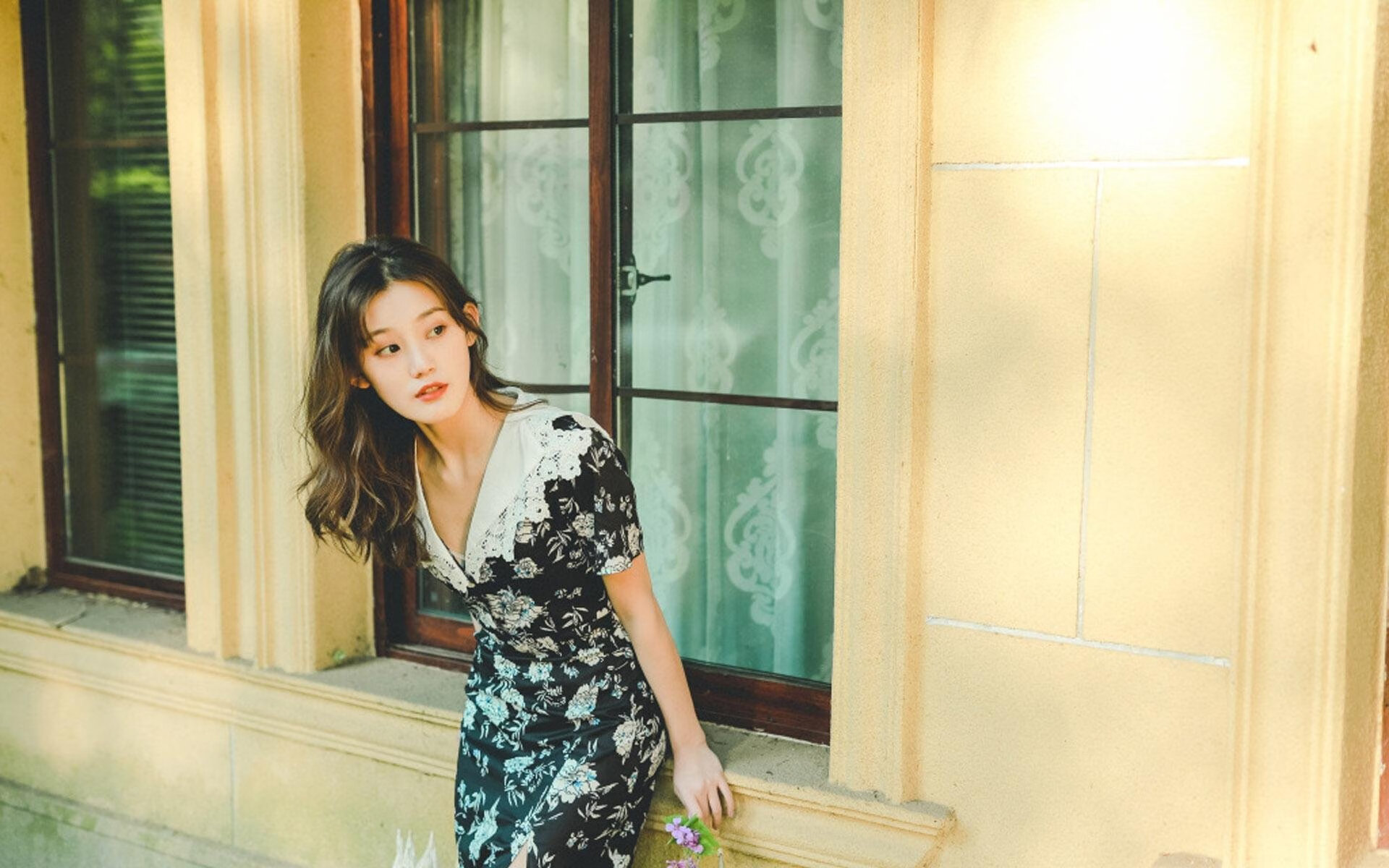 双重加冕，巴尔韦德的蓝色咆哮与奥斯梅恩的黑色闪电—个人英雄主义在现代足球中的战术加冕礼